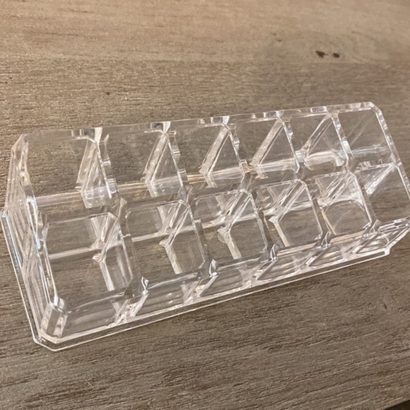 💄 Lipstick Organizer from the Container Store! - Picture 3 of 3